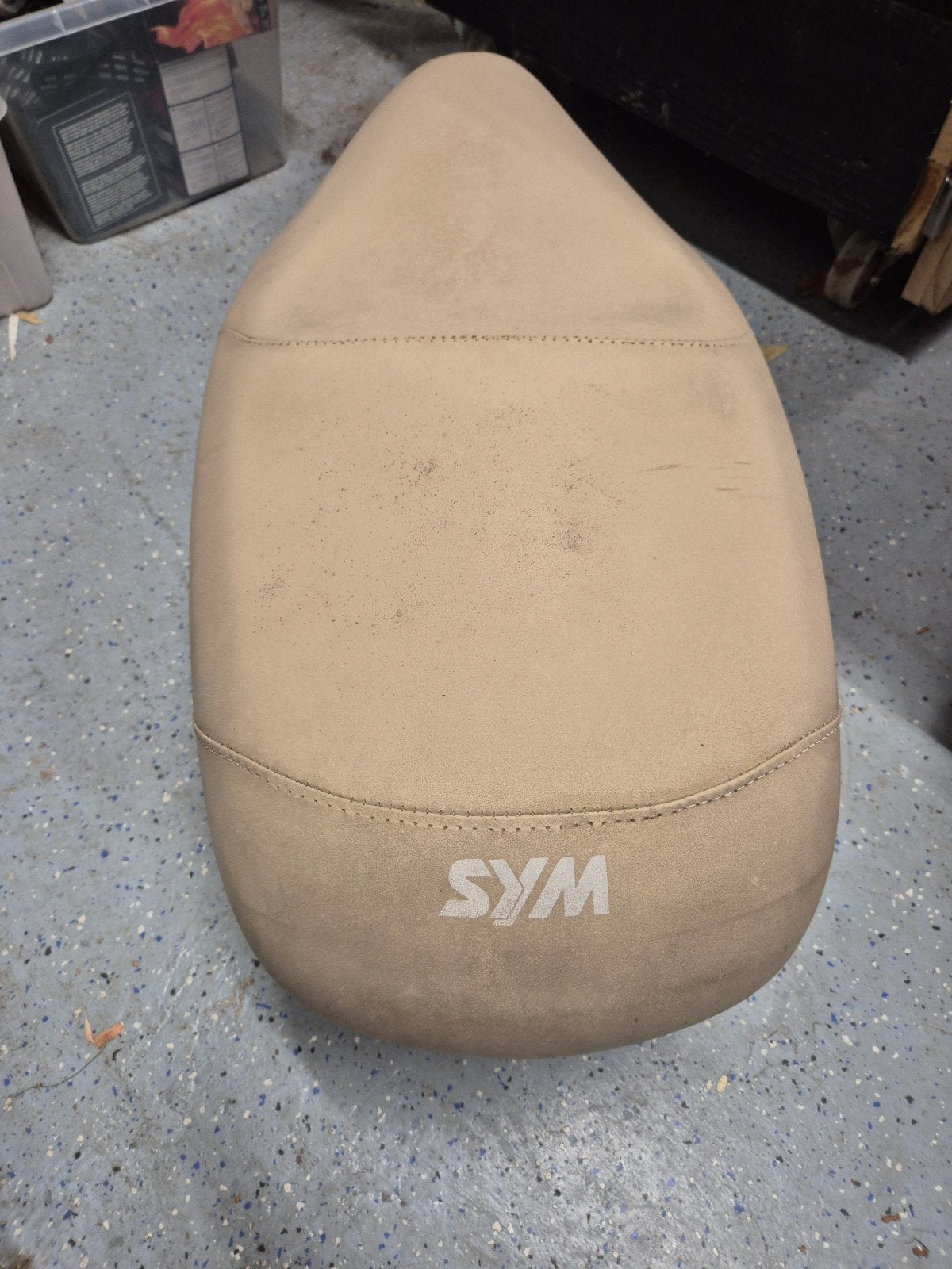 sym fiddle 2 buddyseat compleet, Fietsen en Brommers, Ophalen of Verzenden, Zo goed als nieuw, Zadel