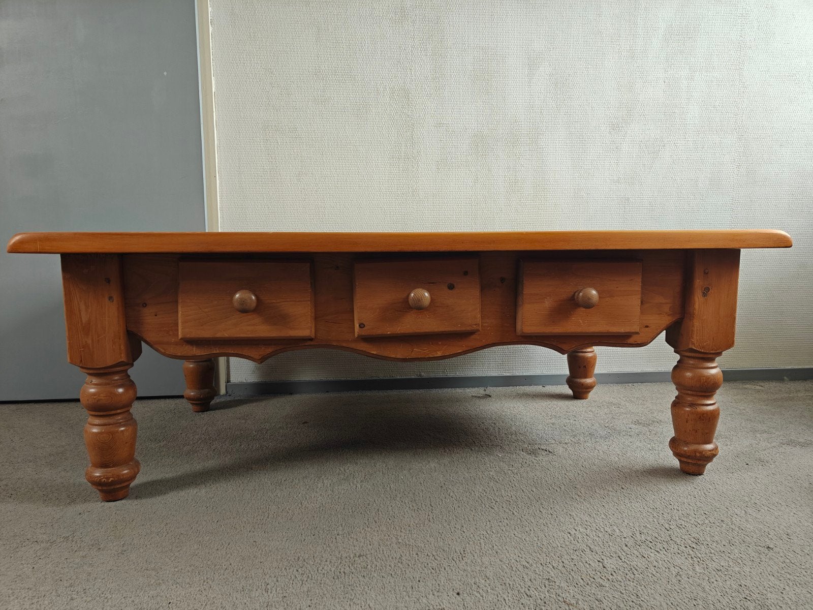 Grenen salontafel met 3 lades - Zo goed als nieuw, Huis en Inrichting, Tafels | Salontafels, Ophalen, 100 tot 150 cm, 50 tot 100 cm