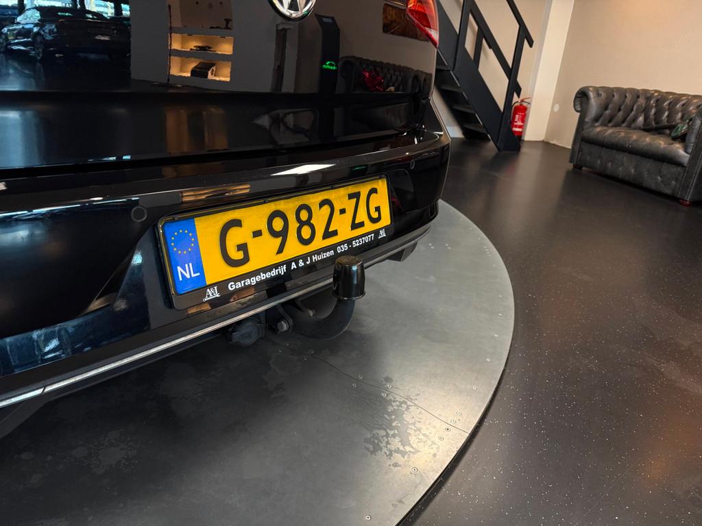 Volkswagen Golf 1.0 TSI Comfortline *Carplay* Trekhaak|Navi|, Auto's, Gebruikt, Euro 6, Origineel Nederlands, Bedrijf