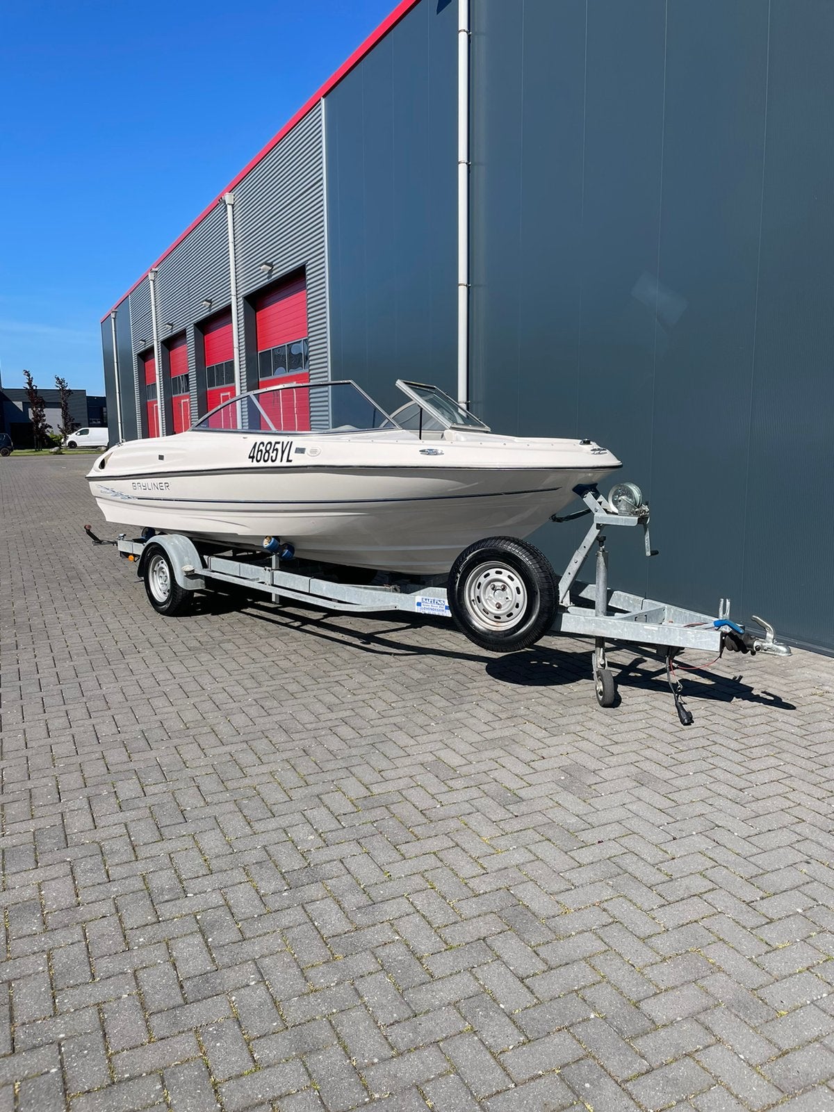 Bayliner 1750 Ls complete set!, Ophalen, Binnenboordmotor, 120 tot 200 pk, Zo goed als nieuw