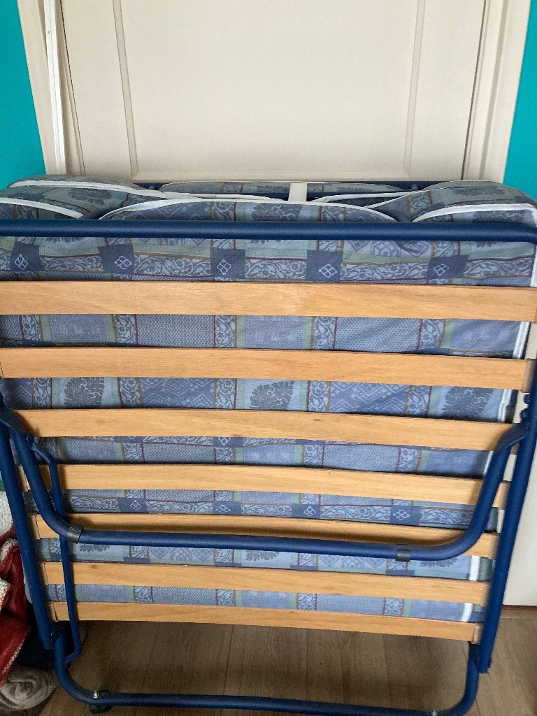 Opklapbed, Ophalen, Eenpersoons, 190 cm of minder, Zo goed als nieuw