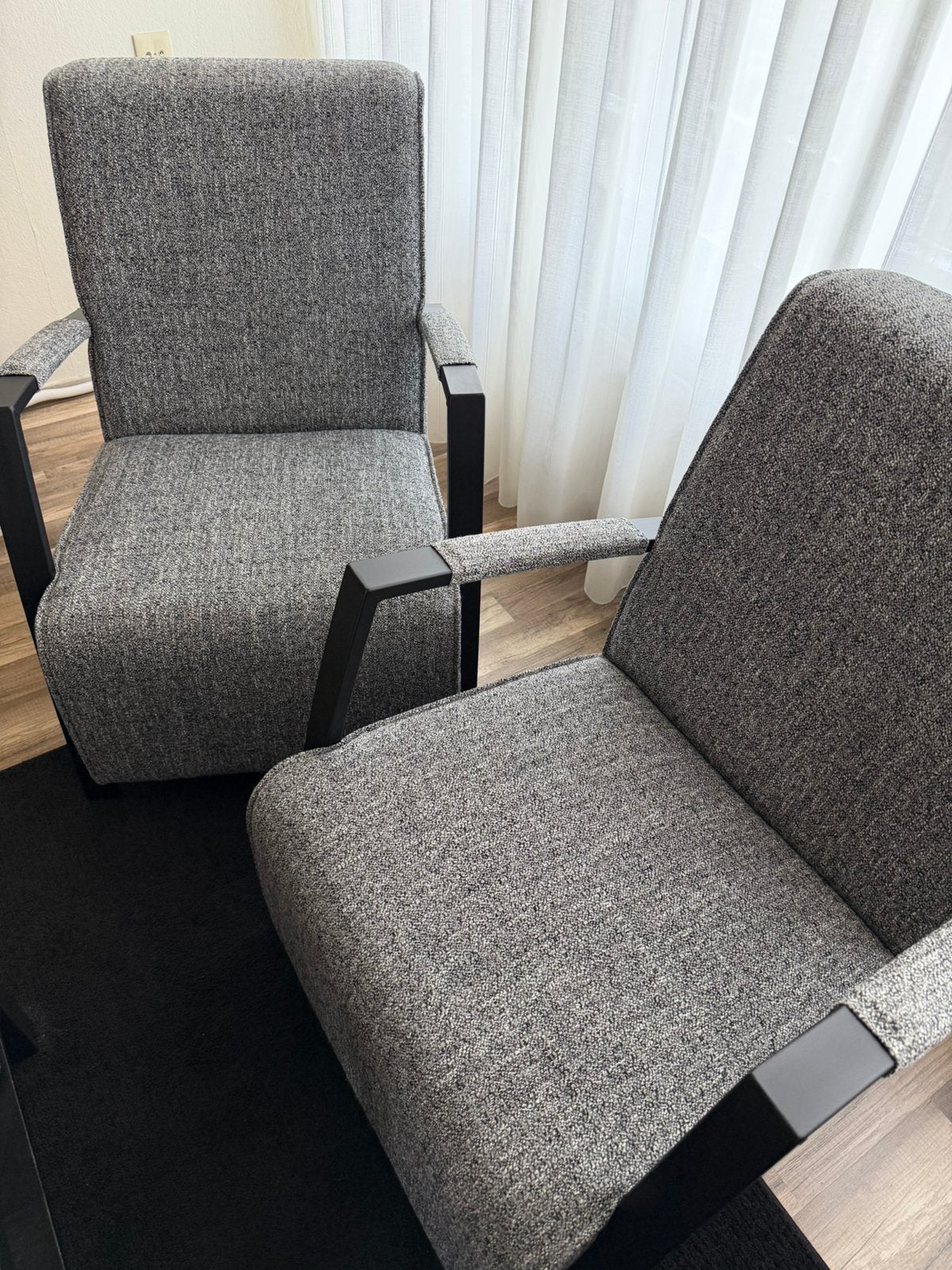 2 zeer nette fauteuils, Ophalen, Industrieel/klassiek, Minder dan 75 cm, Zo goed als nieuw
