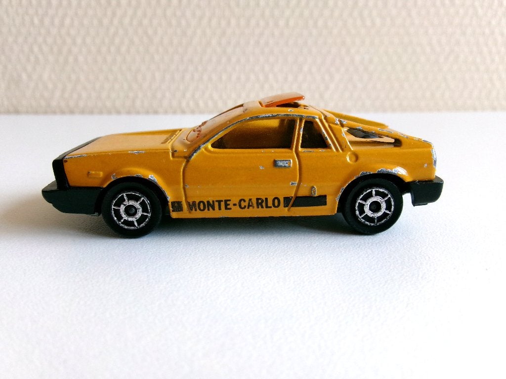 Lancia Beta Montecarlo geel 1:50 Majorette (zonder ovp), Hobby en Vrije tijd, Modelauto's | 1:50, Ophalen of Verzenden, Gebruikt