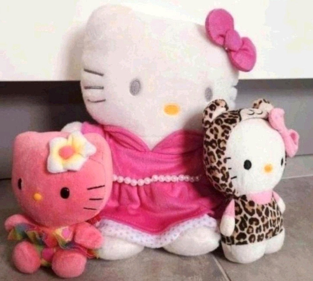 Diverse Hello Kitty knuffels - nieuw, Kinderen en Baby's, Speelgoed | Knuffels en Pluche, Ophalen of Verzenden, Zo goed als nieuw