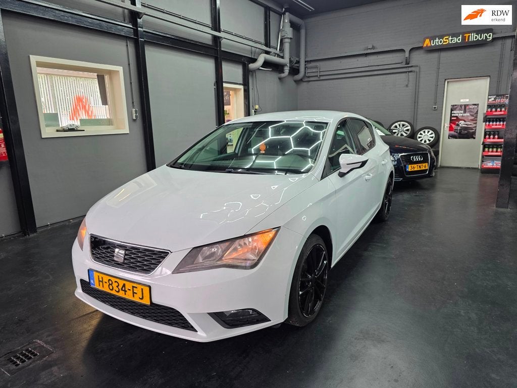 Seat Leon 1.2 TSI Enjoy, Voorwielaandrijving, Euro 5, Gebruikt, Zwart