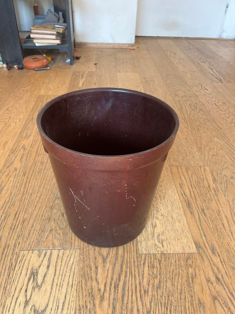 Prullenbak van bakeliet, Kunststof, Gebruikt, Ophalen of Verzenden, Minder dan 50 cm