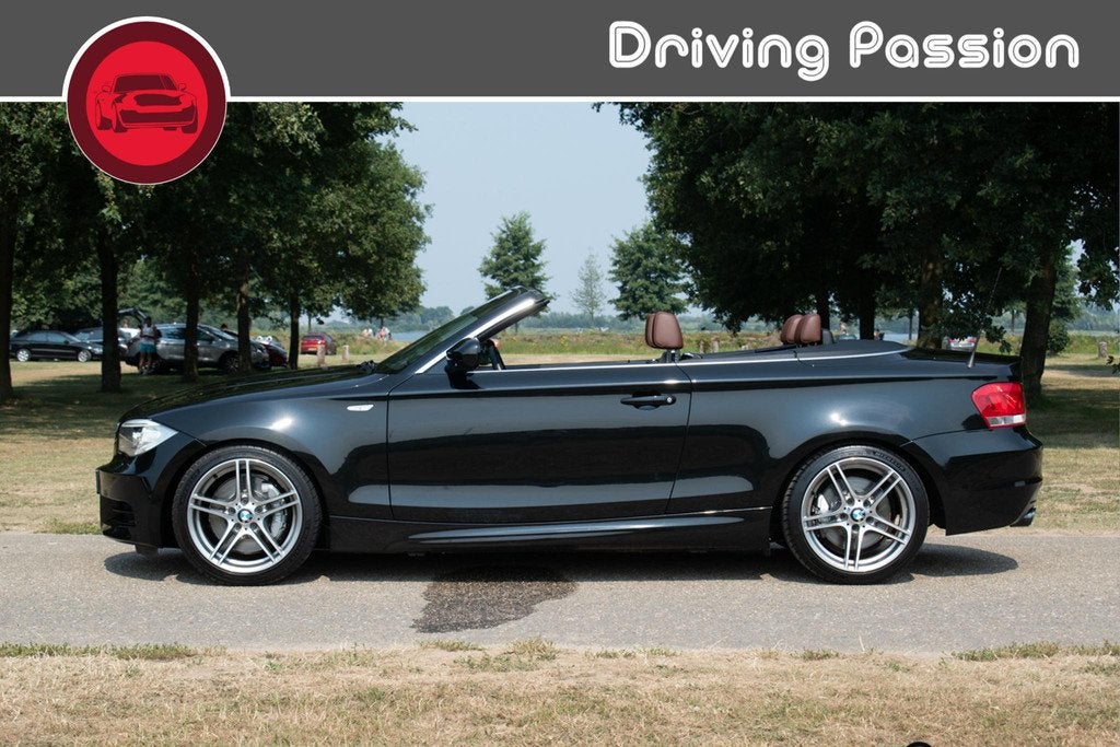 BMW 1-serie Cabrio 135i E88 | N55 | DCT-7 | Sapphierzwart, Auto's, BMW, Achterwielaandrijving, Gebruikt, Cabriolet, 4 stoelen