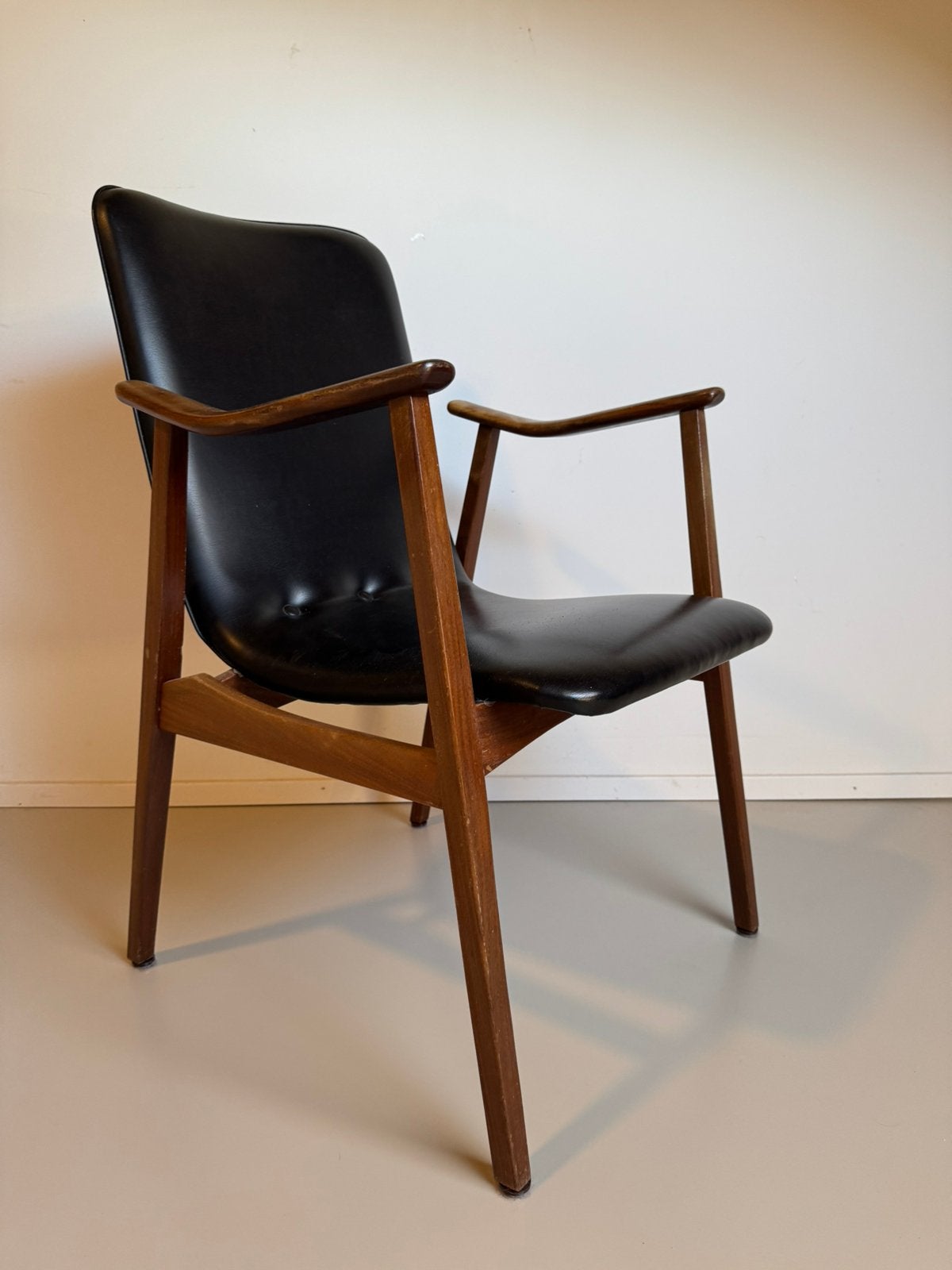 Jaren 60 vintage fauteuil 2 stuks, Ophalen, Gebruikt, Twee, Zwart