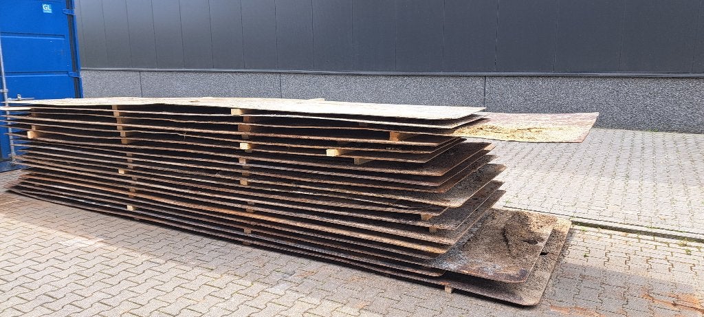 Stalen rijplaten te huur