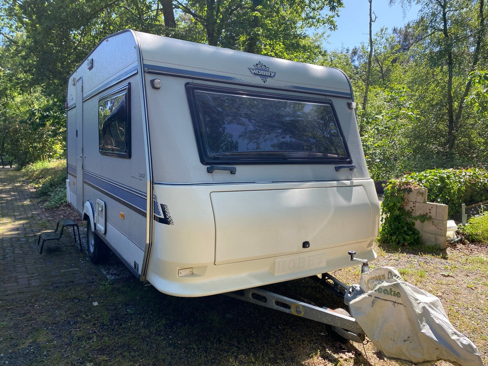 Hobby Classic 425 Caravan + voortent Isabella + luifel, Luifel, Rondzit, Hobby, Omvormbare zithoek