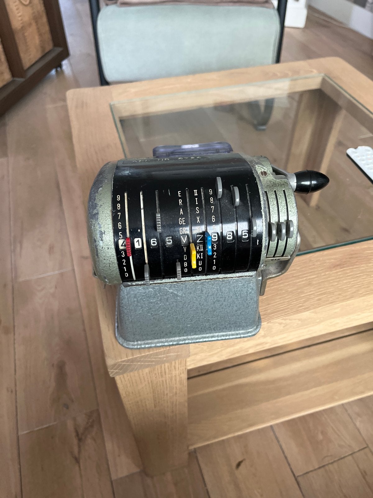 Vintage kaartjes automaat., Ophalen