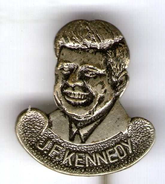 Kopje J.f. Kennedy zilverkleurig speldje ( U_042), Verzenden, Nieuw, Figuurtje, Speldje of Pin