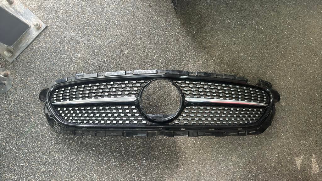 Mercedes E W213 W238 Diamond Grill A2388883100 A2138803606, Gebruikt, Voor, Mercedes-Benz, Ophalen of Verzenden