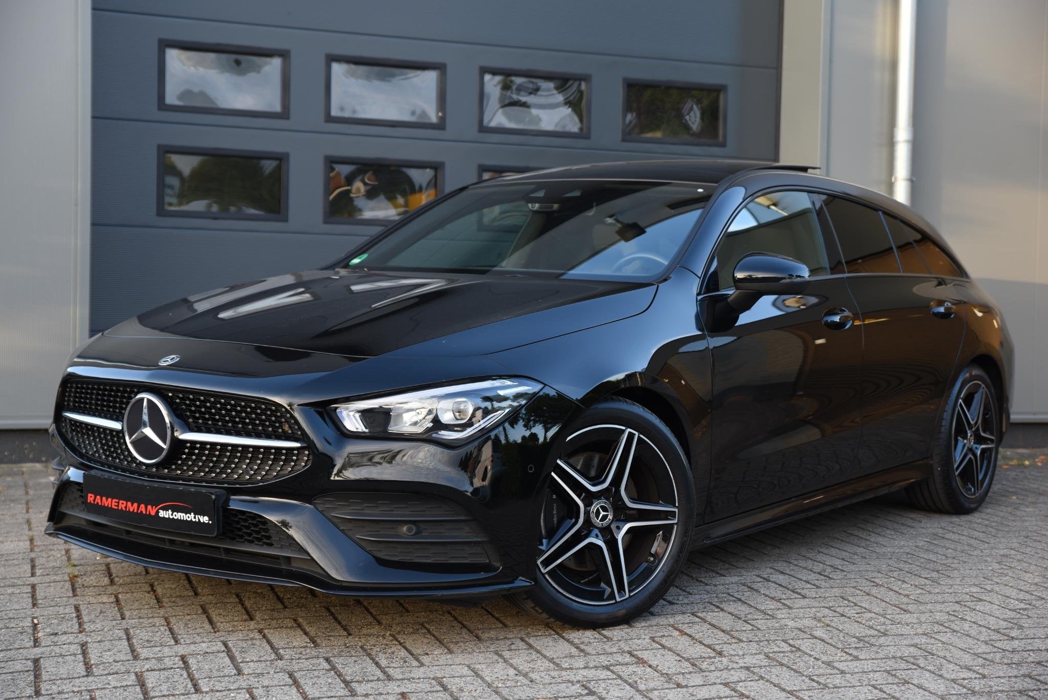 Mercedes-Benz CLA-klasse Shooting Brake 220 Premium Plus AMG, Auto's, CLA, Gebruikt, Euro 6, Automatische klimaatregeling