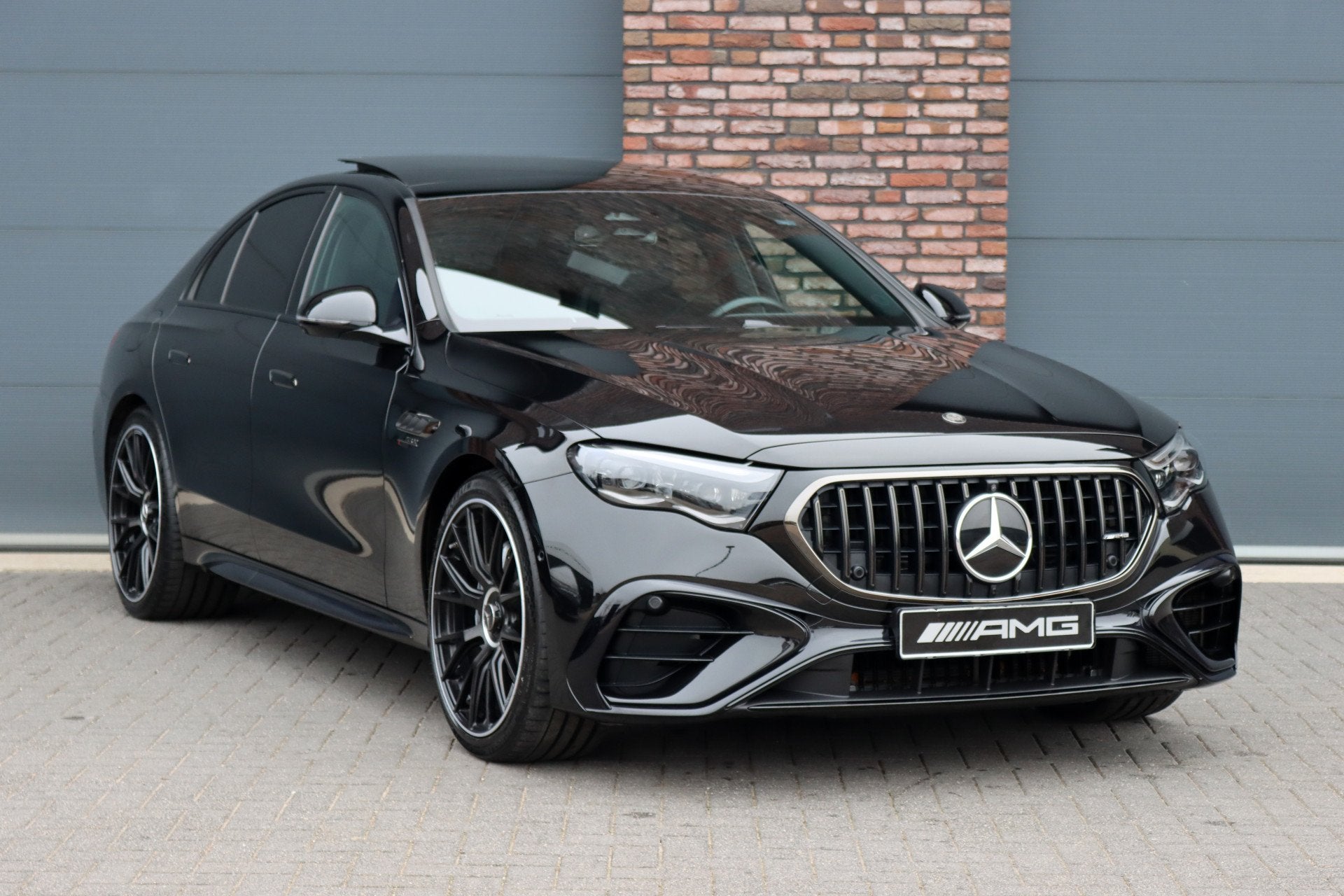 Mercedes-Benz E-Klasse AMG 53 4MATIC+ Premium | 585pk | Hype, Gebruikt, Automatische klimaatregeling, Zwart, Bedrijf