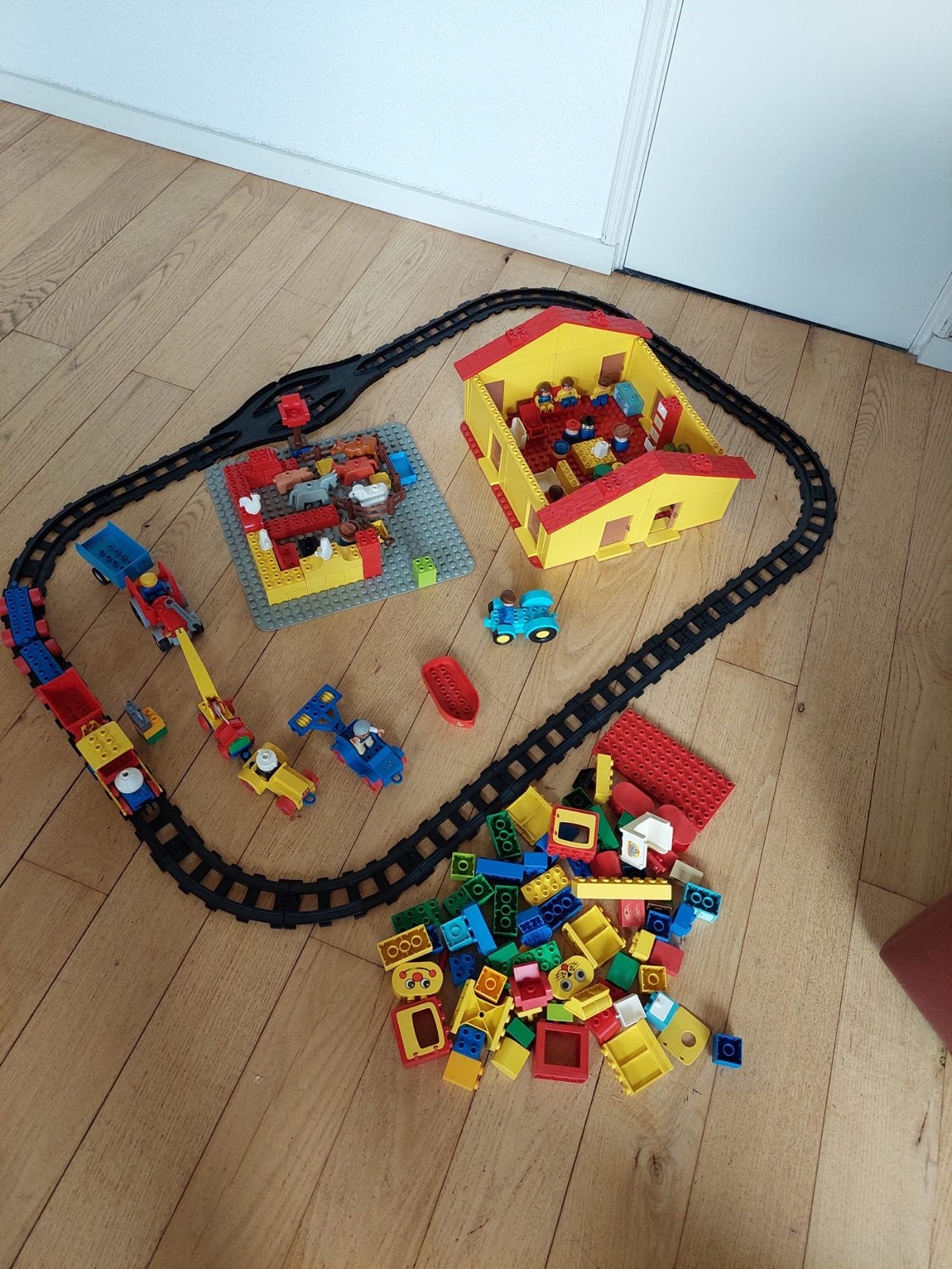 Grote Duplo Treinset met Huis en Extra Stenen, Ophalen, Gebruikt, Inclusief extra onderdelen, Duplo