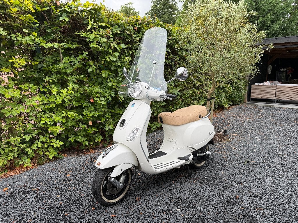 Vespa LX50 4T – april 2011 – 11.750 km - 1e eigenaar, Fietsen en Brommers, Scooters | Vespa, Ophalen, Gebruikt, Maximaal 45 km/u