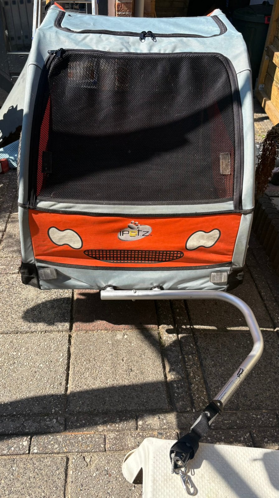 Honden fietskar, Ophalen, Zo goed als nieuw