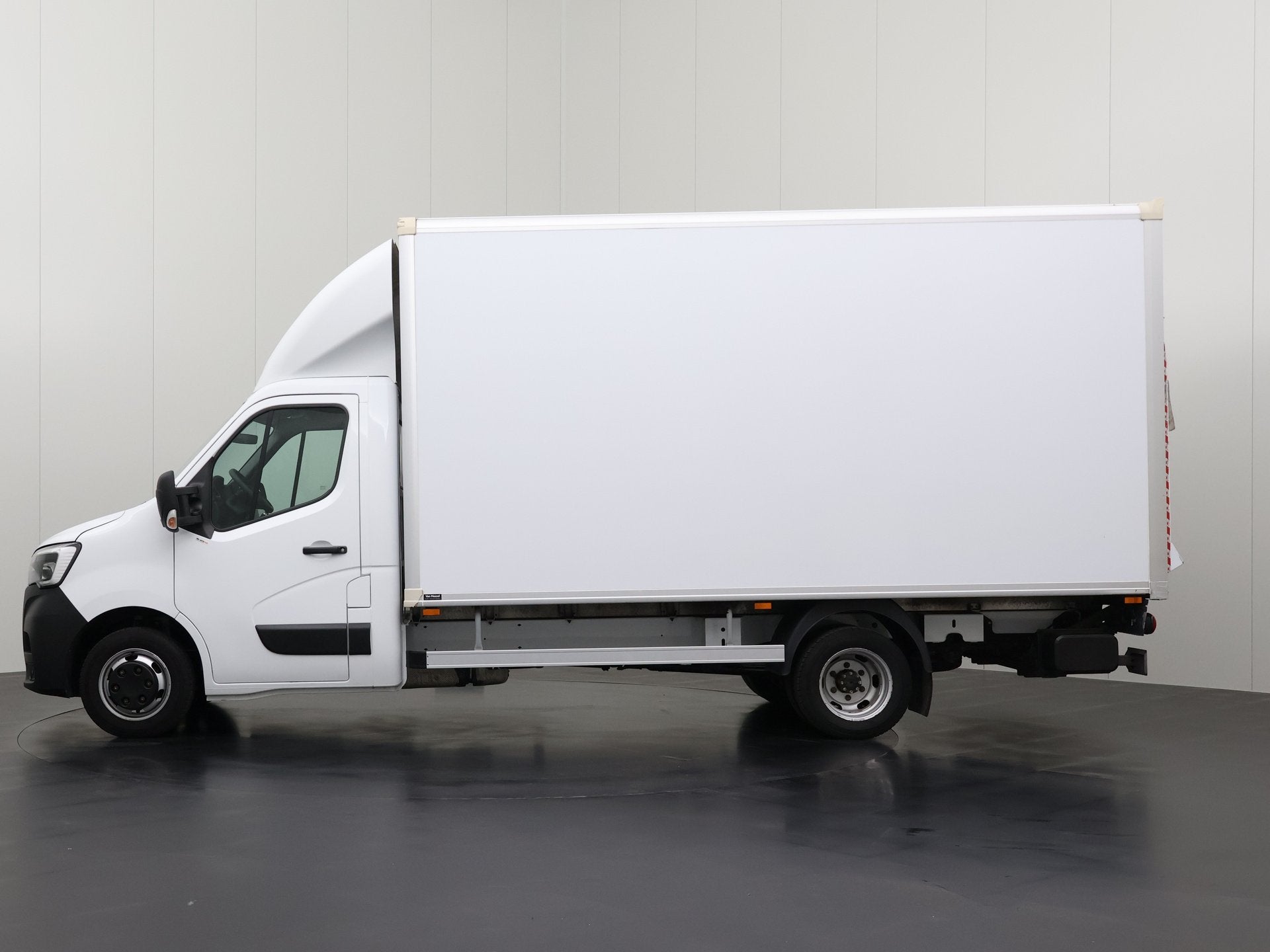 Foto 12 van Renault Master 2.3DCi 165PK Bakwagen+Laadklep | Navigatie |