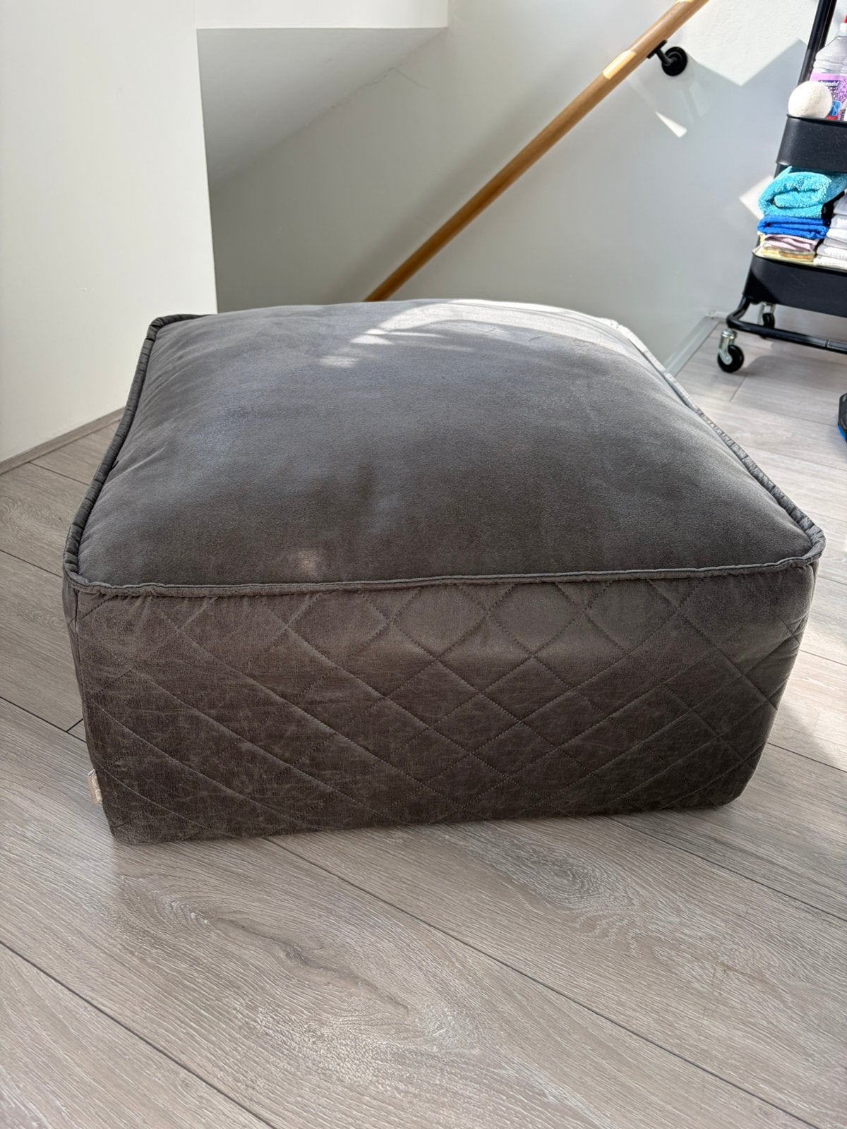Grijze poef rivera mason, Ophalen, Overige materialen, Vierkant, Minder dan 50 cm