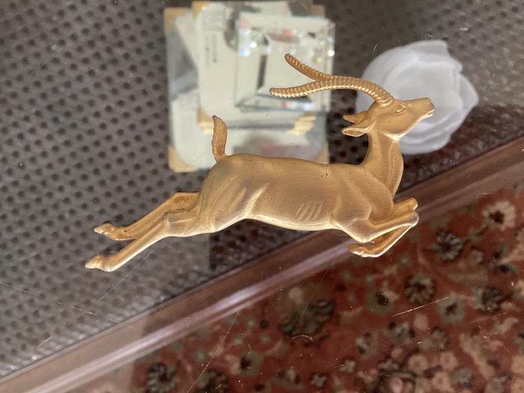 Hert Broche 7.5 cm, Ophalen of Verzenden, Zo goed als nieuw, Overige materialen