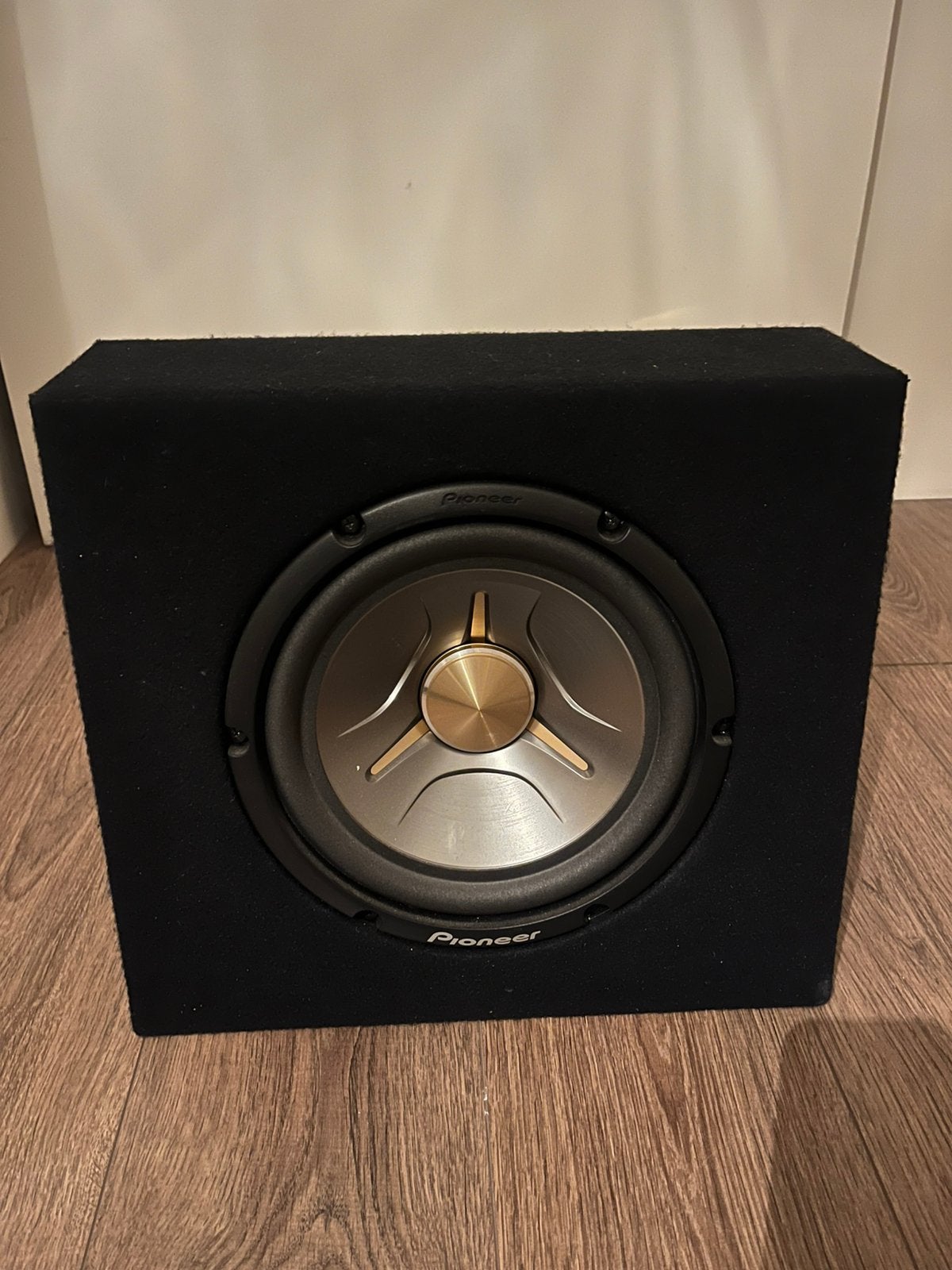 Prioneer subwoofer 800W met versterker en condensator, Auto diversen, Ophalen, Gebruikt