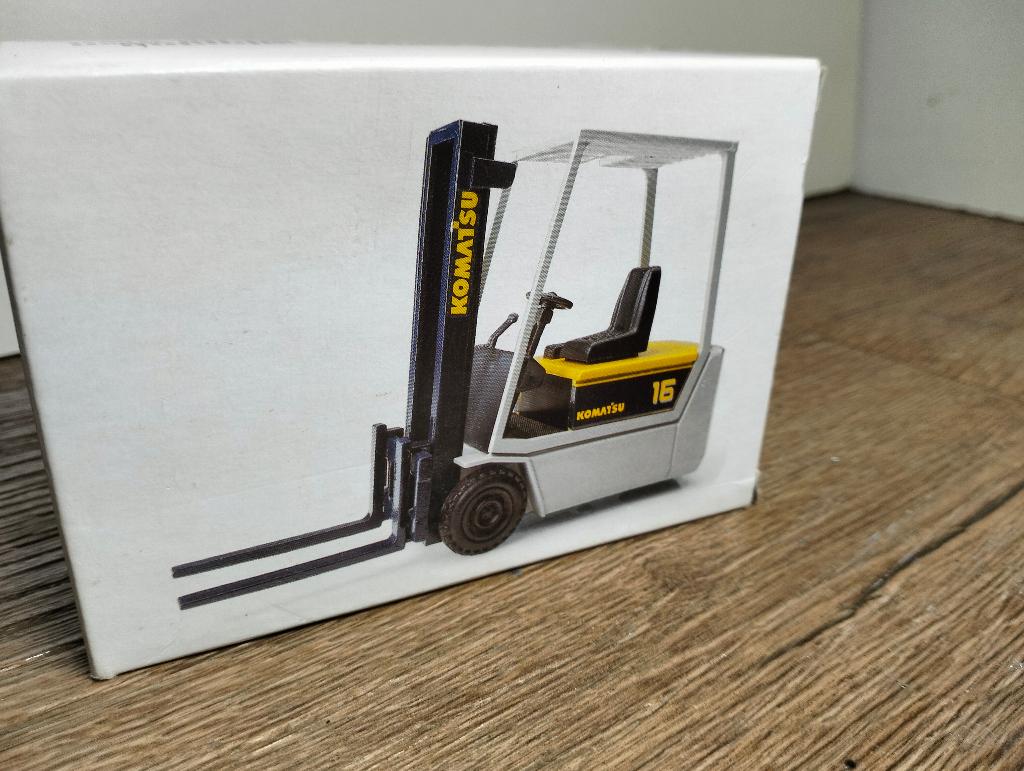 Te koop NZG Komatsu 16 heftruck., Ophalen of Verzenden, Zo goed als nieuw, Overige typen, Overige merken