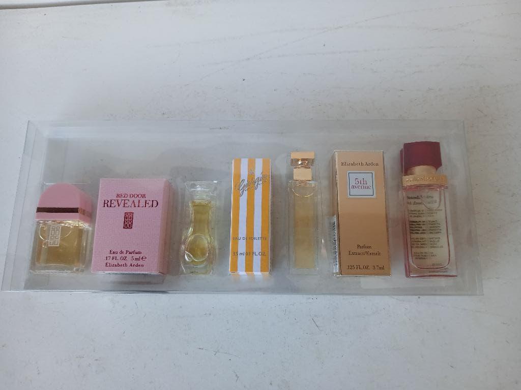 geschenkverpakking miniaturen : Giorgio Bevery Hills,, Verzenden, Nieuw, Miniatuur, Gevuld