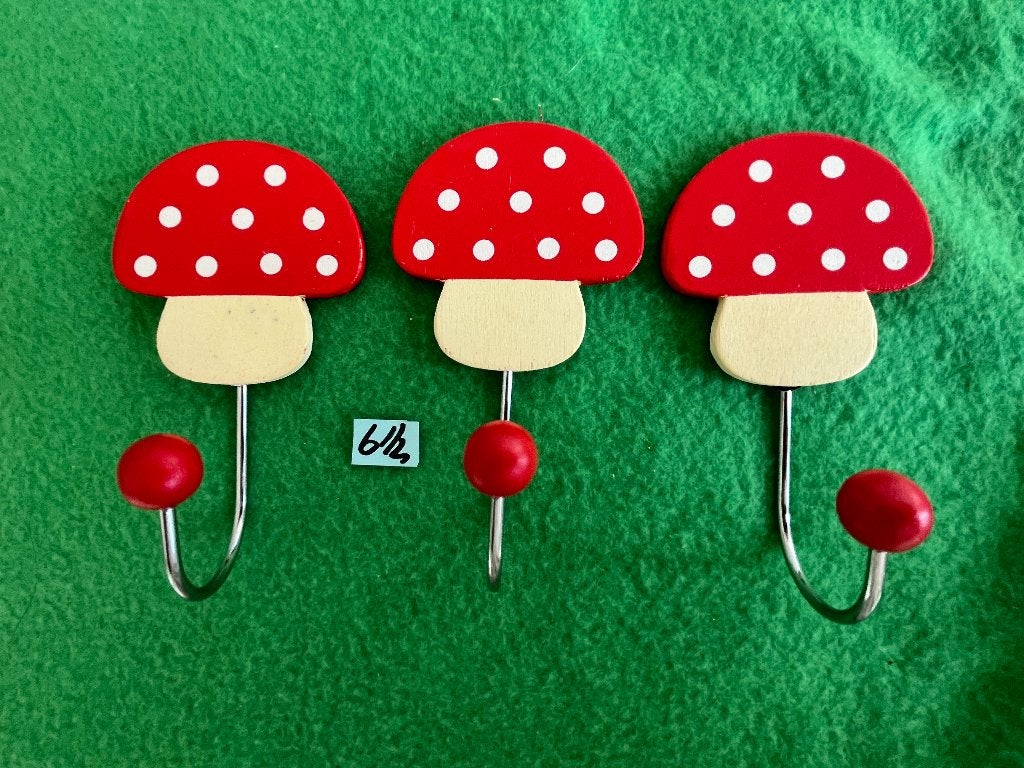 3 Kleding-hangertjes met paddestoel, Rood, Ophalen of Verzenden, Nieuw, Wanddecoratie