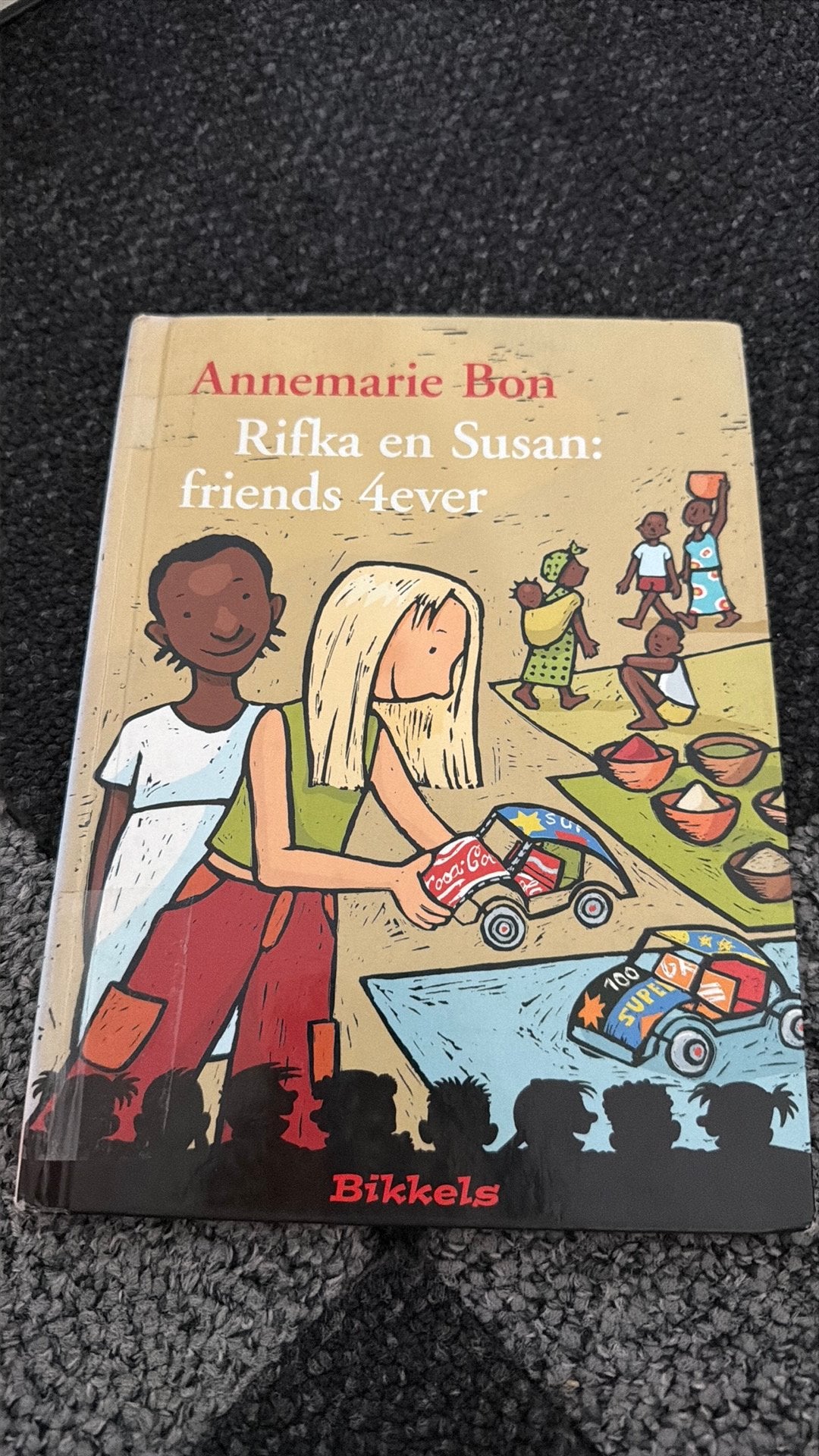 rifka en susan friends 4ever boek, Ophalen, Zo goed als nieuw, Fictie algemeen