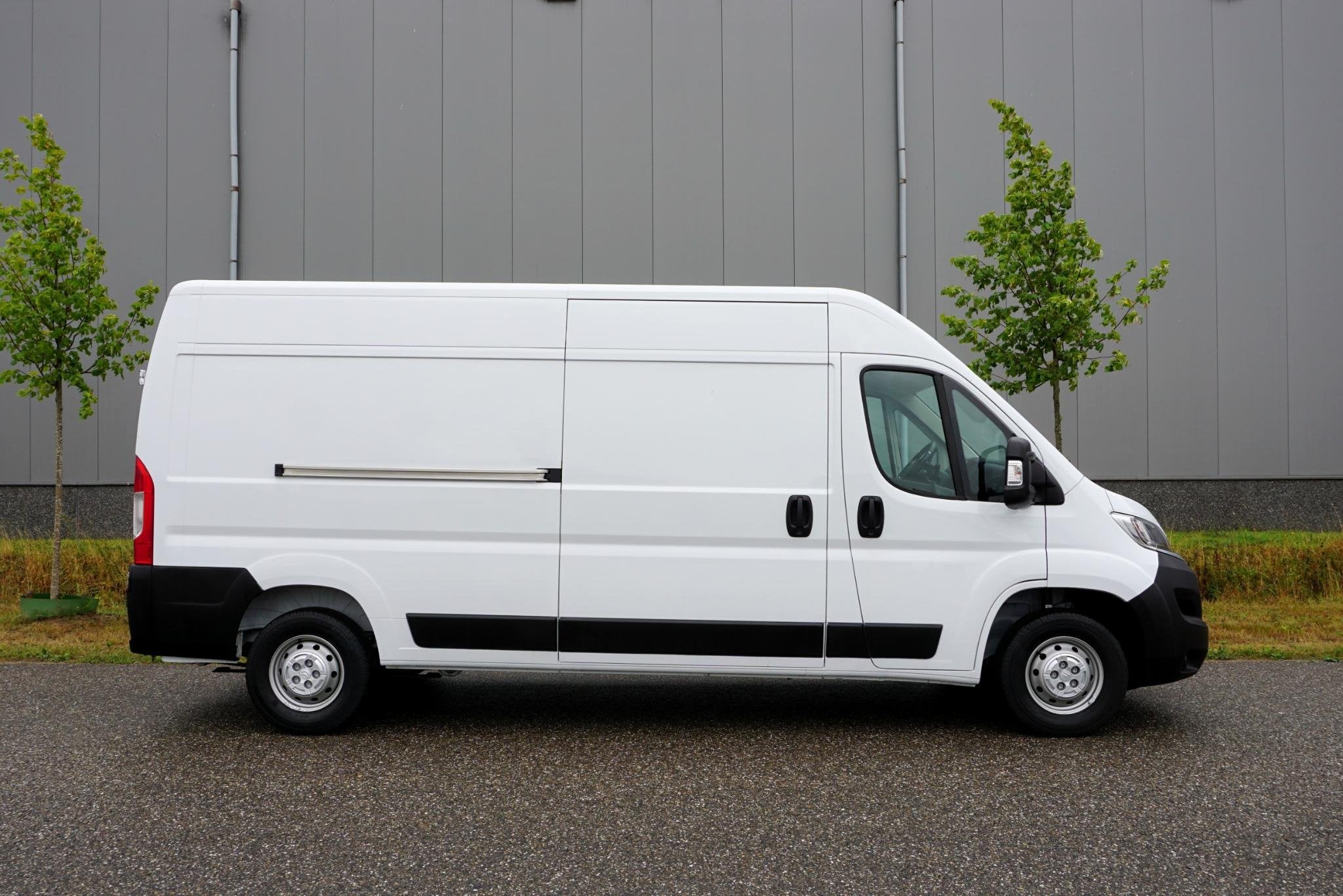Citroen Jumper 2.2 BlueHDi 140 L3H2 3.5t in Nieuwstaat |Beti, Voorwielaandrijving, Stof, Gebruikt, Euro 6