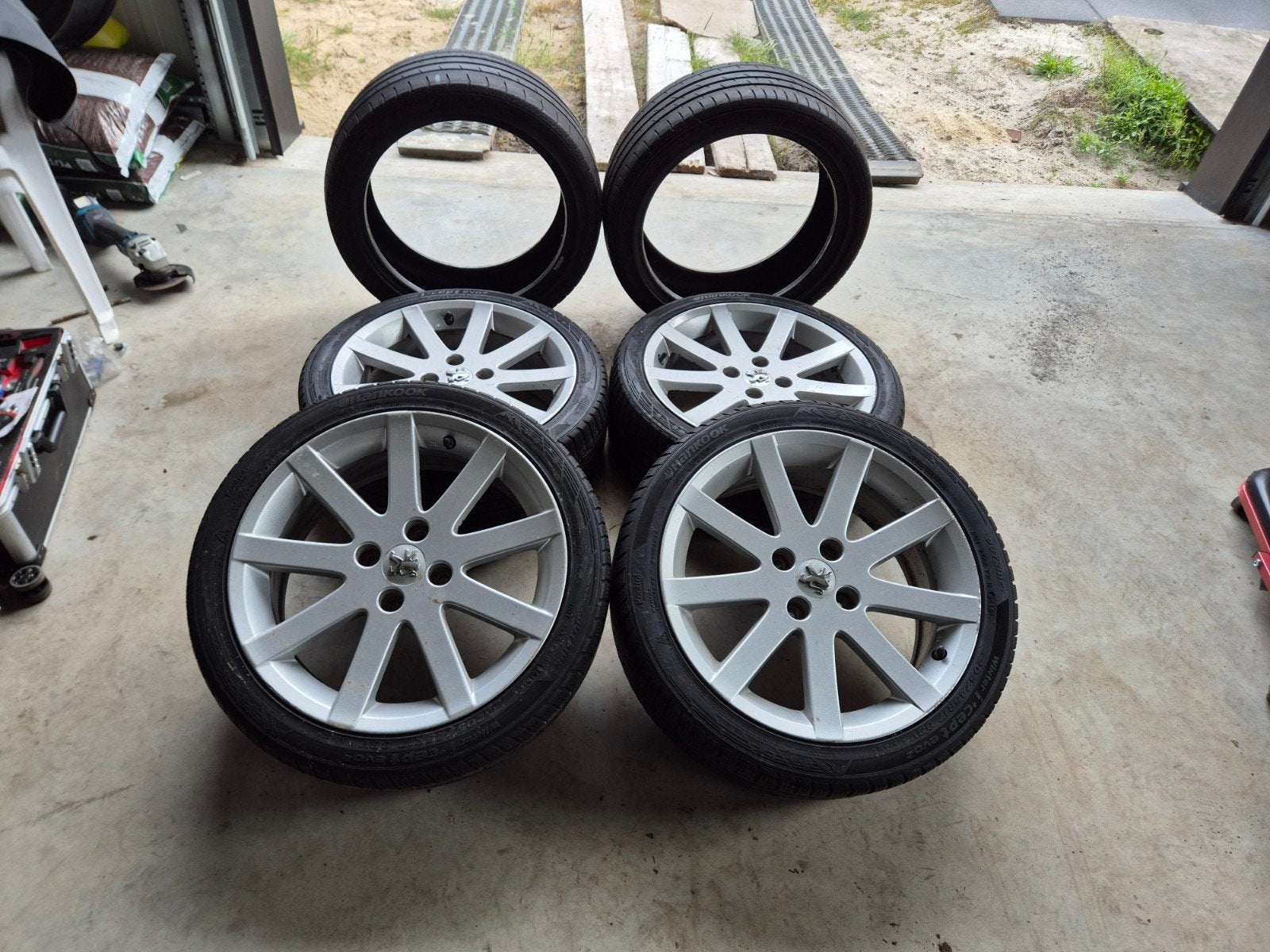 17 inch velgen Peugeot met 2 goede zomerbanden, Ophalen, Gebruikt, Banden en Velgen, 17 inch