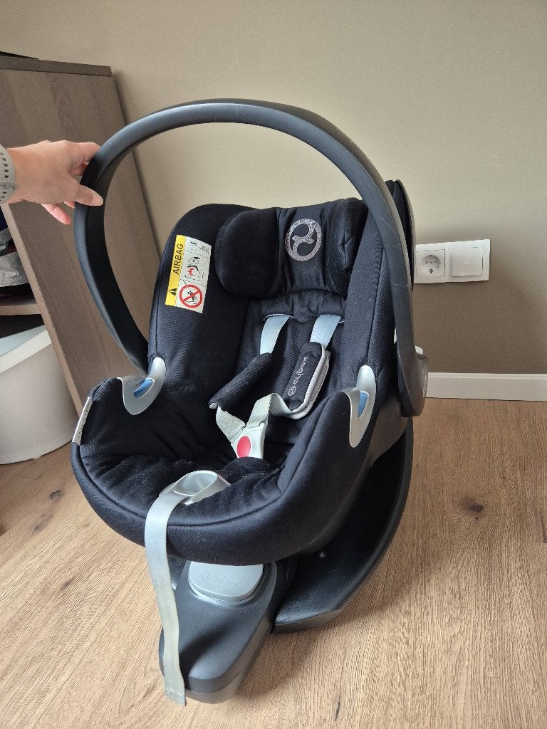Cybex Q Aton I Size + isofix base, Verstelbare rugleuning, Gebruikt, Isofix, 0 t/m 13 kg