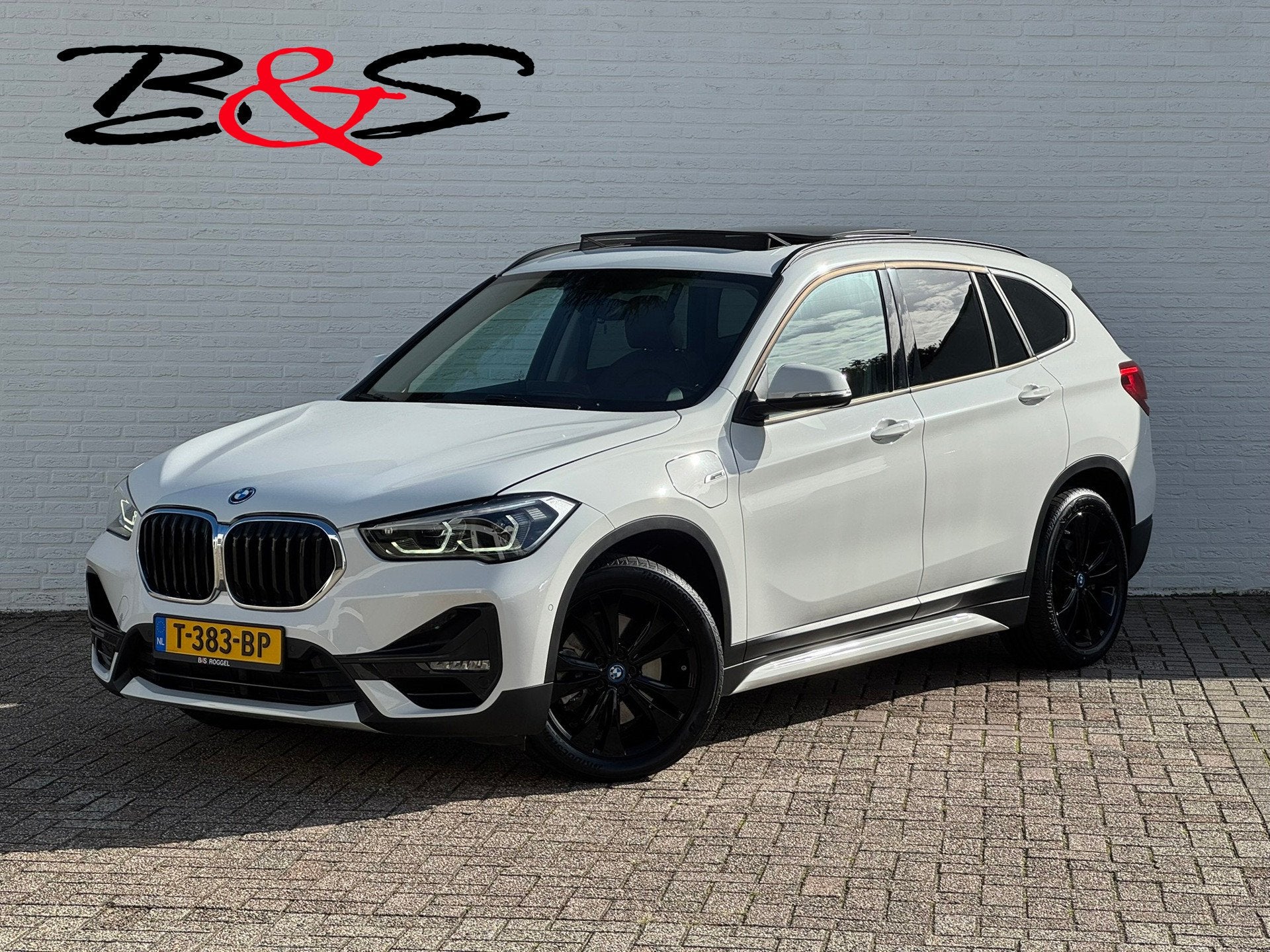BMW X1 XDrive25e eDrive Edition Trekhaak Leder Panorama dak