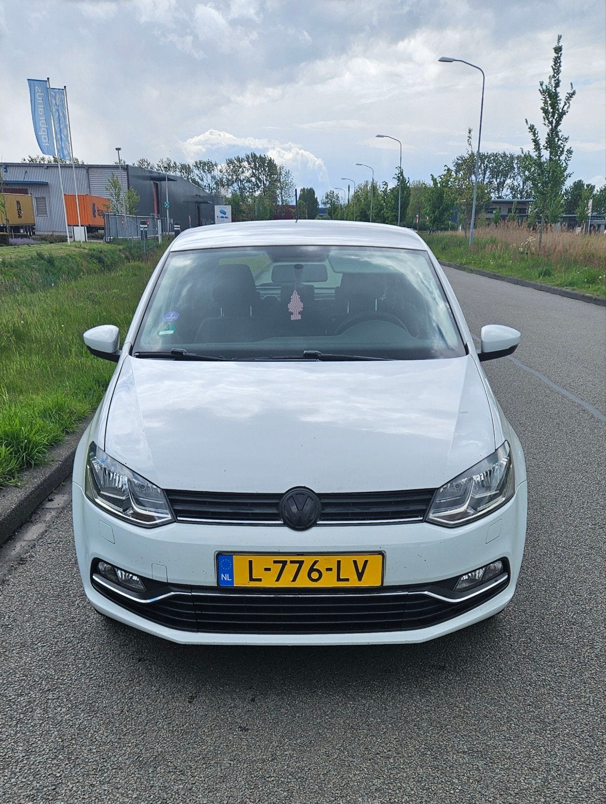 Volkswagen Polo 1.0 TSI 55KW 2015 Wit, Auto's, Voorwielaandrijving, Stoelverwarming, Wit, Handgeschakeld