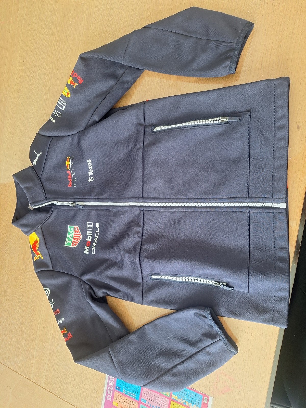 Puma Red Bull Racing jasje maat 140, Jongen of Meisje, Puma, Ophalen of Verzenden, Zo goed als nieuw