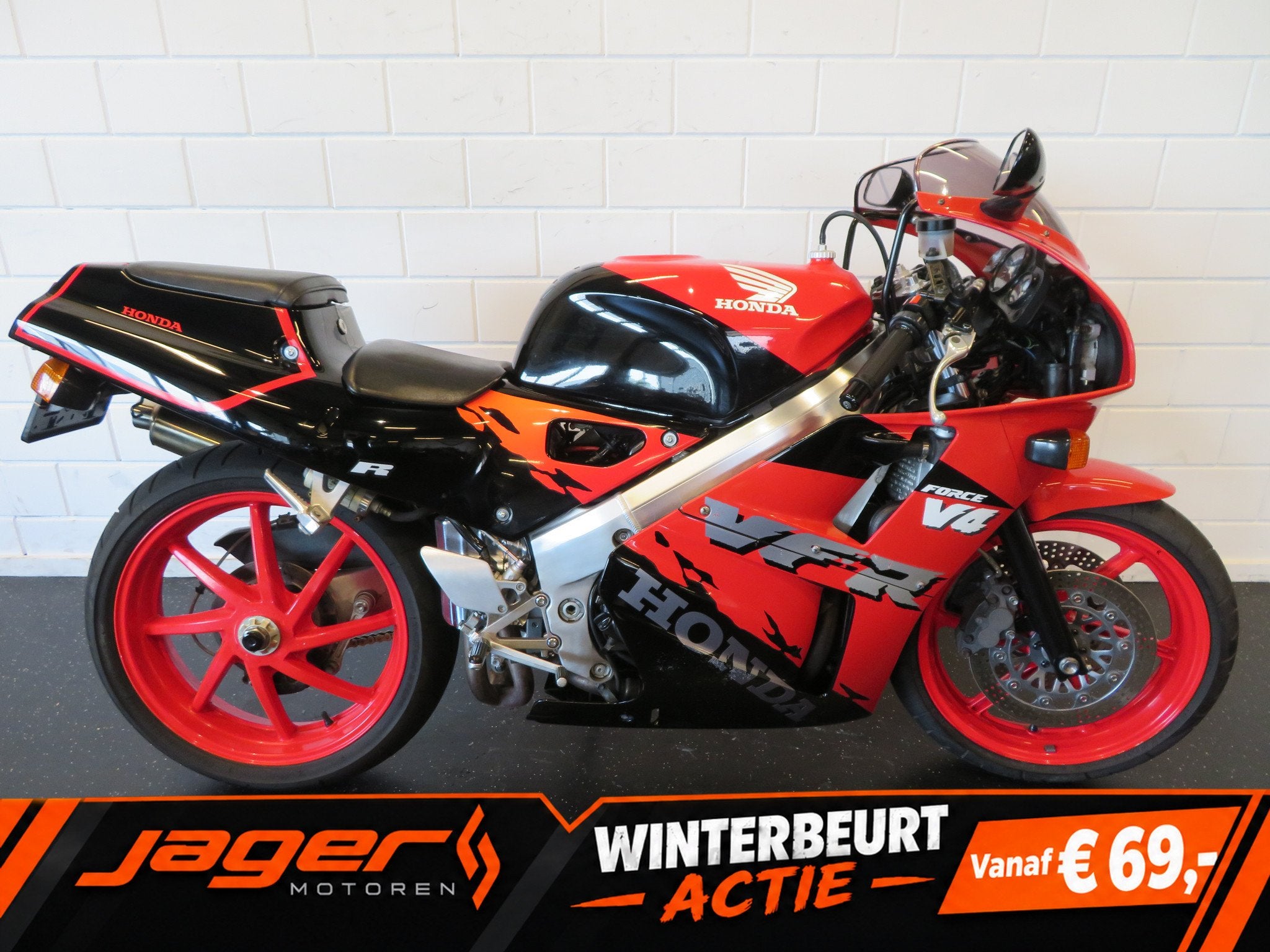 Honda VFR 400 R NC30 RC30 NSR TOPSTAAT! (bj 1995), Motoren, Sport, 399 cc, Gebruikt, Bedrijf