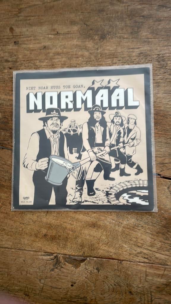 Normaal - Niet noar huus toe goan, Ophalen of Verzenden, Zo goed als nieuw, Overige formaten, Overige genres