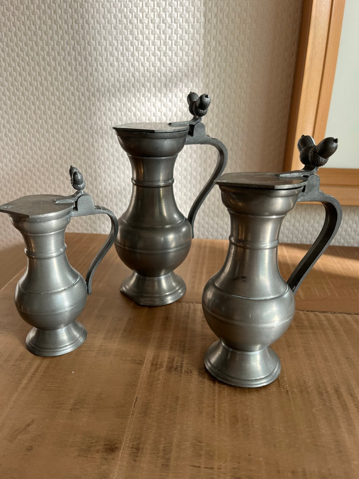 Set van 3 antieke tinnen kannen en een tinnen vaas, Ophalen of Verzenden