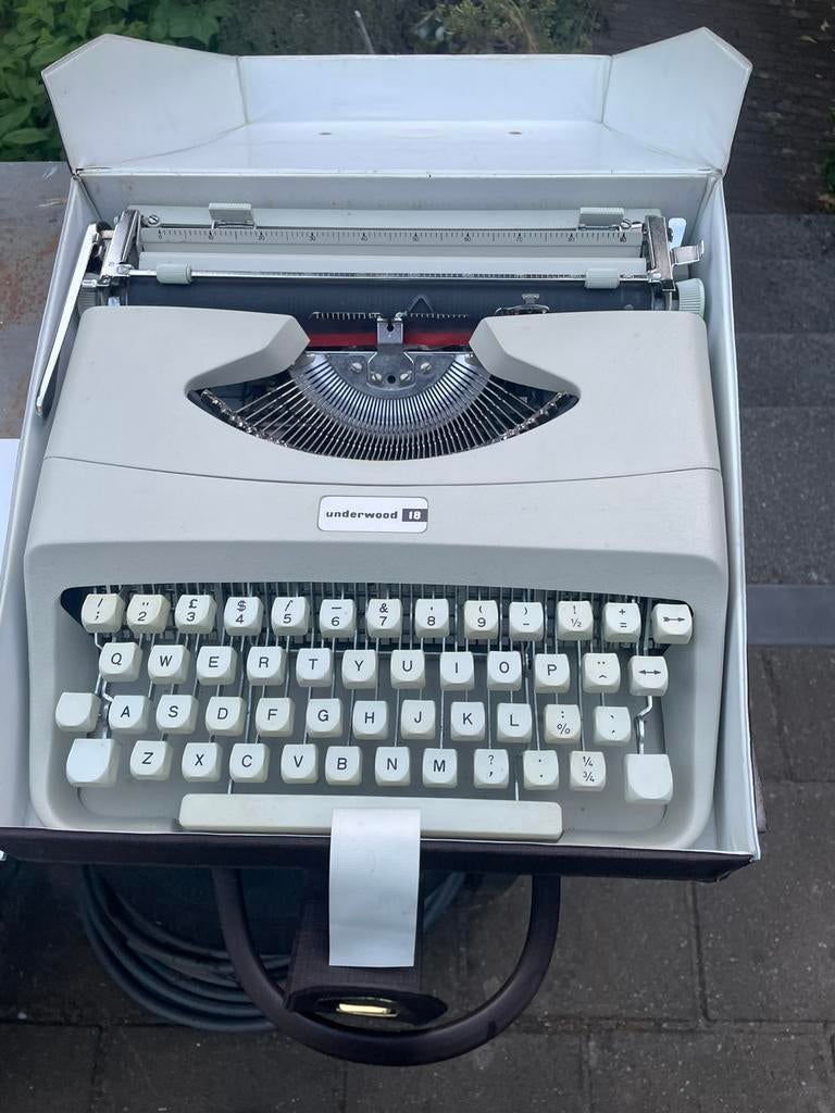 Vintage Underwood porrable schrijmachine, Ophalen of Verzenden, Zo goed als nieuw