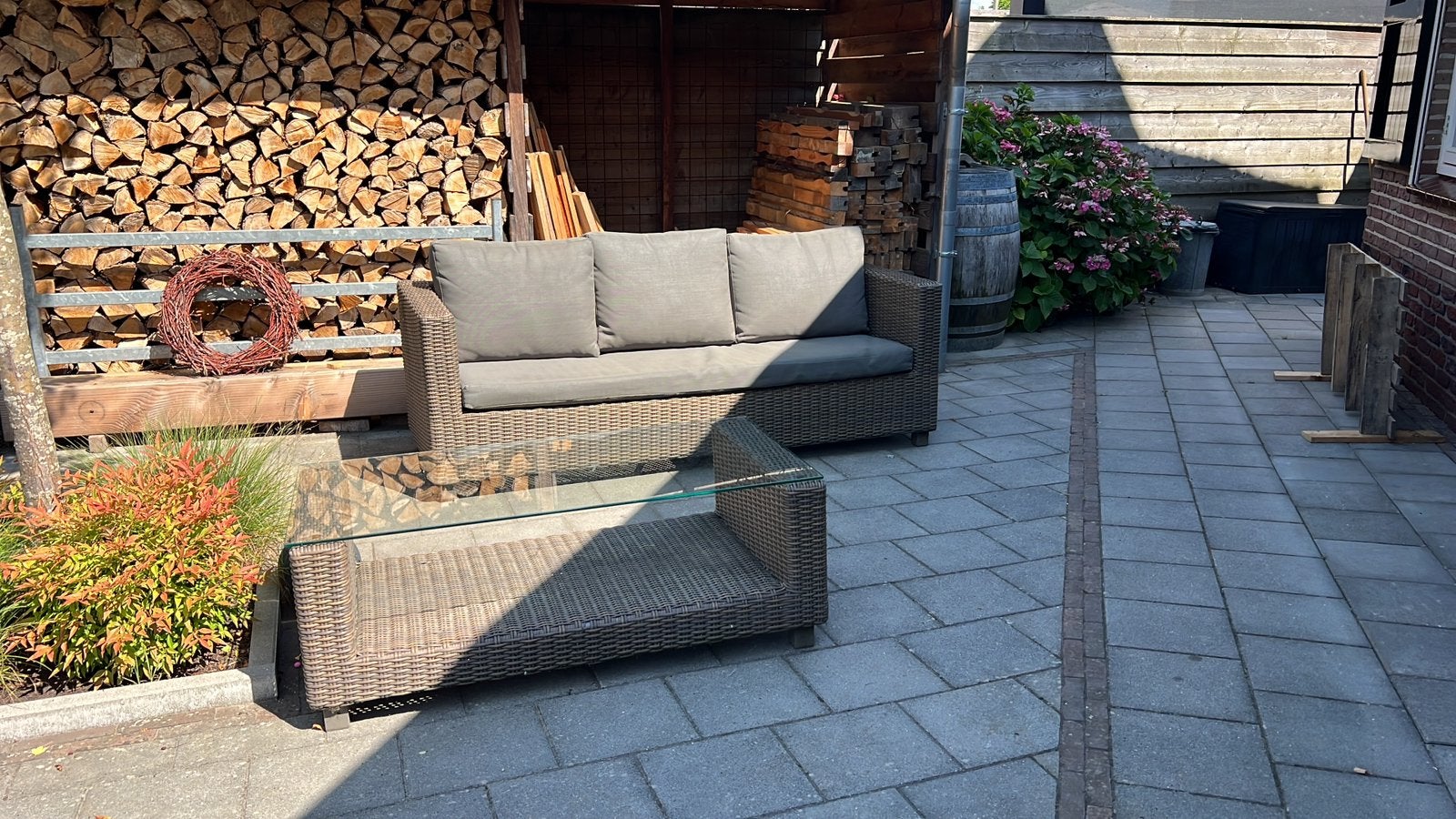Mooie Wicker tuinset, Ophalen, 3 zitplaatsen, Zo goed als nieuw, Loungeset