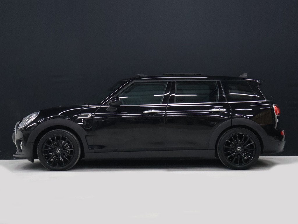 MINI Clubman 1.5 One Pepper Business [SCHUIFKANTELDAK, CRUIS, Auto's, Voorwielaandrijving, Gebruikt, Leder en Stof, Zwart