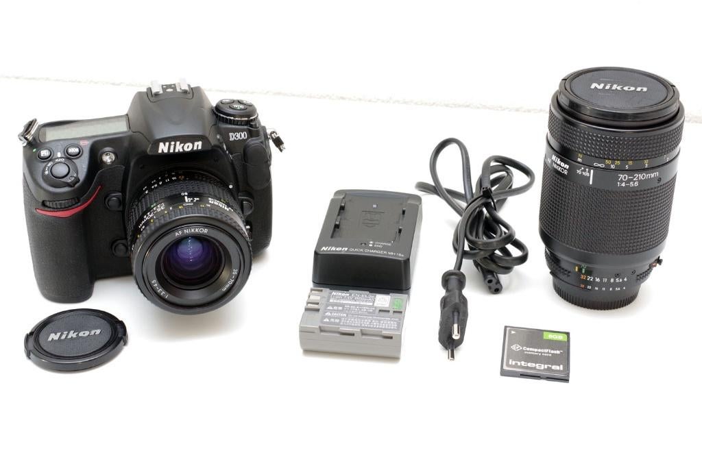 Nikon D300 + Nikkor 35-70mm + Nikkor 70-210mm lens 10053 klk, Refurbished, Ophalen of Verzenden, 4 t/m 7 keer, Nikon