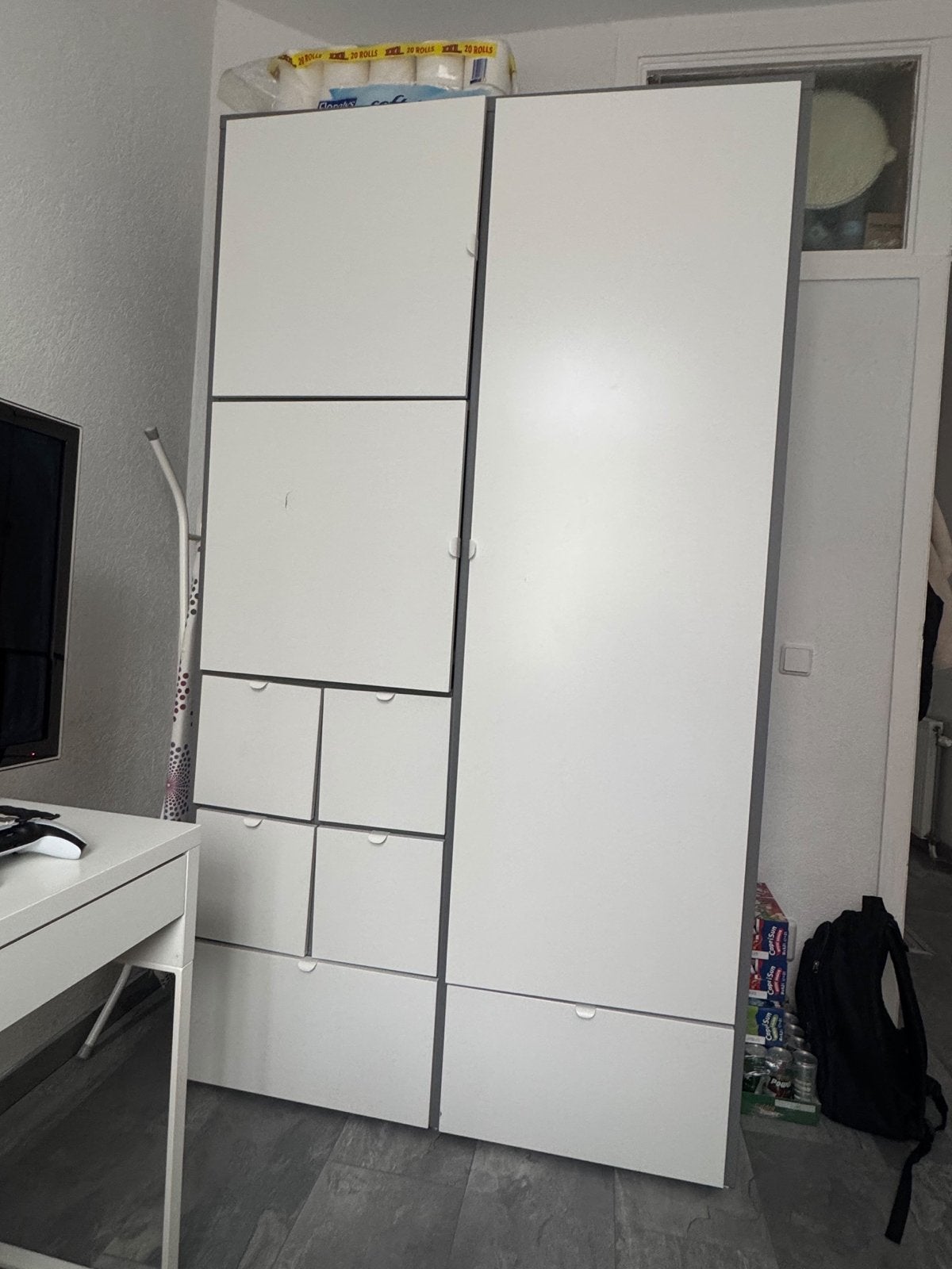 IKEA VISTHUS Kledingkast grijs/wit, Huis en Inrichting, Ophalen, Gebruikt, 100 tot 150 cm, 200 cm of meer