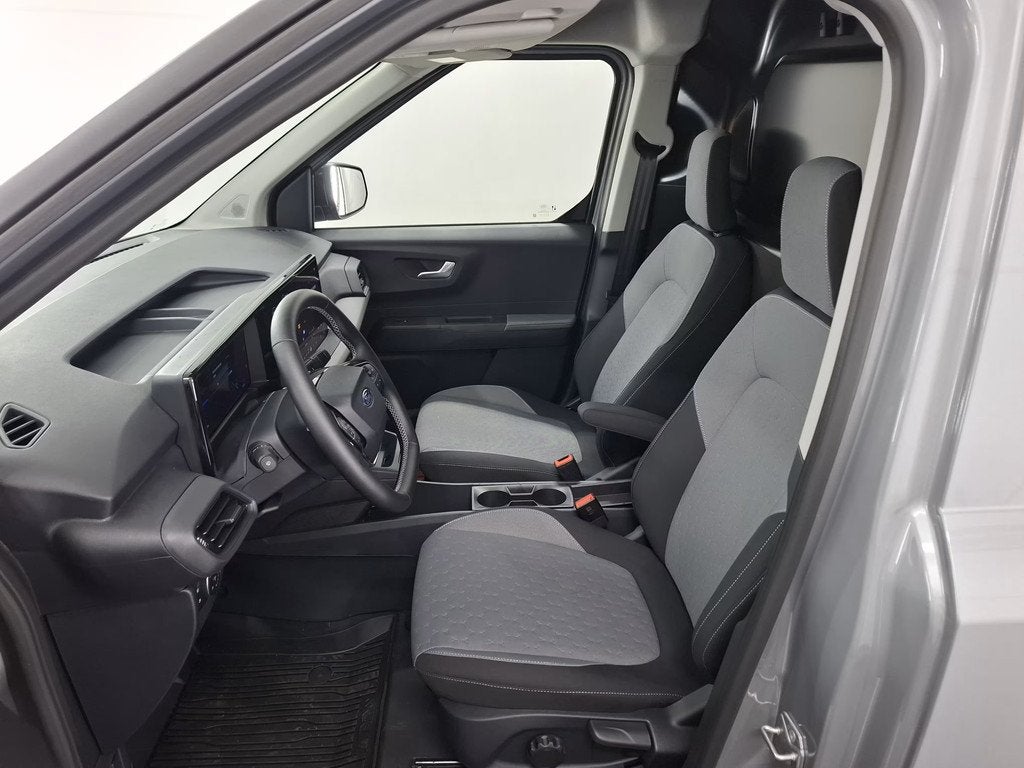 Ford E-Transit Courier 44 kWh Limited Trekhaak Winterpakket, Automaat, Stof, Gebruikt, Navigatiesysteem