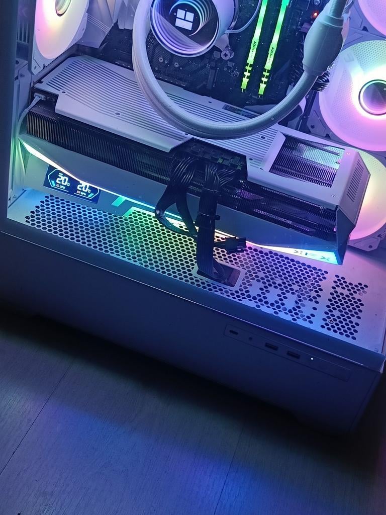 XFX Mercury AMD Radeon RX 9070 XT OC White Gaming EditionRGB, GDDR6, PCI-Express 4, Ophalen of Verzenden, Zo goed als nieuw