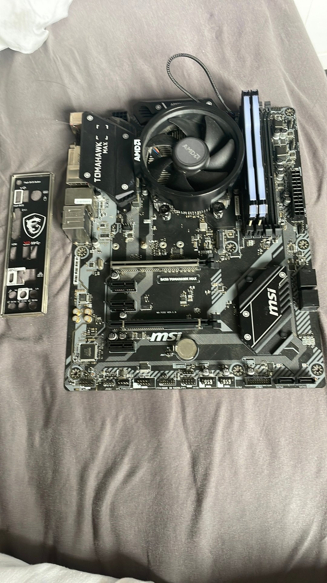 B450 tomahawk MAX met ryzen 5 3600 (+ evt 16gb ddr4 ram), Ophalen of Verzenden, Zo goed als nieuw, AMD, DDR4