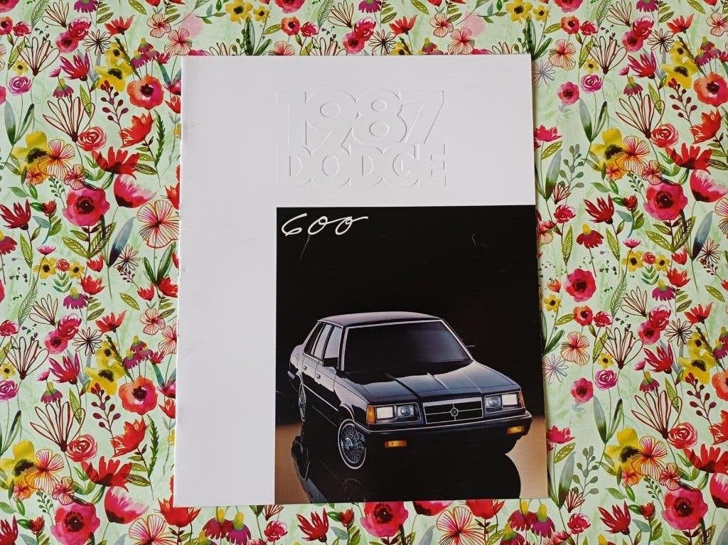 DODGE 600 1987 brochure folder USA origineel zeer mooi, Ophalen of Verzenden, Zo goed als nieuw, Overige merken