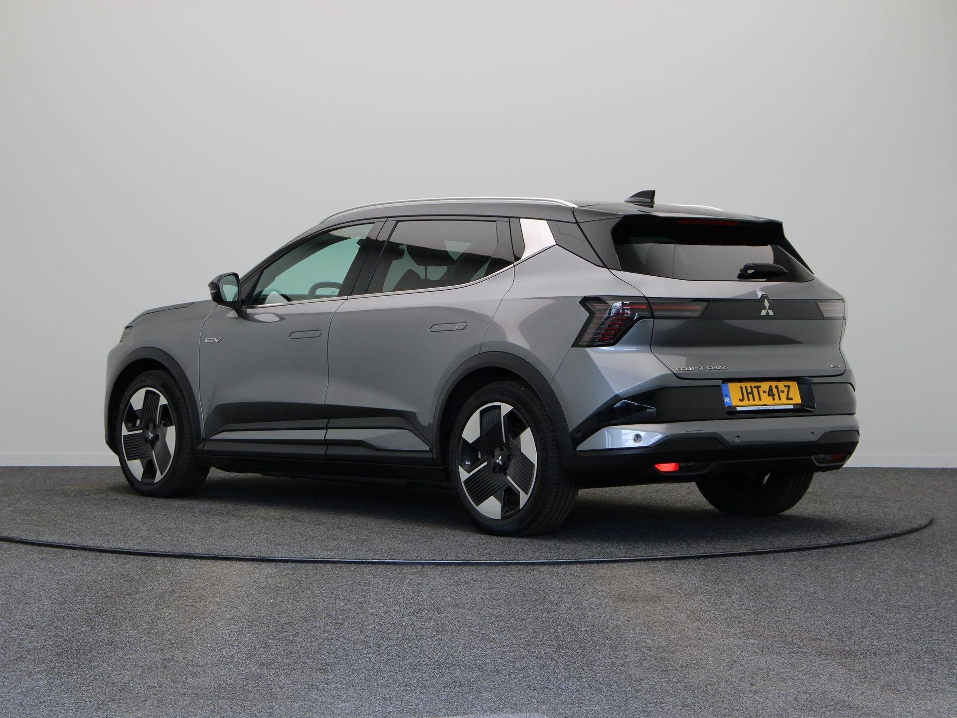 Mitsubishi Eclipse Cross Instyle 87 kWh | 8 jaar GARANTIE !, Auto's, Dealer onderhouden, 1801 kg, SUV of Terreinwagen, Zilver of Grijs