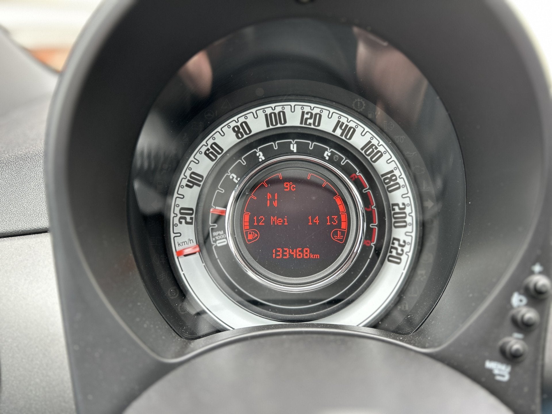 Foto 13 van Fiat 500 0.9 TwinAir Turbo Sport | Automaat | Panoramadak |